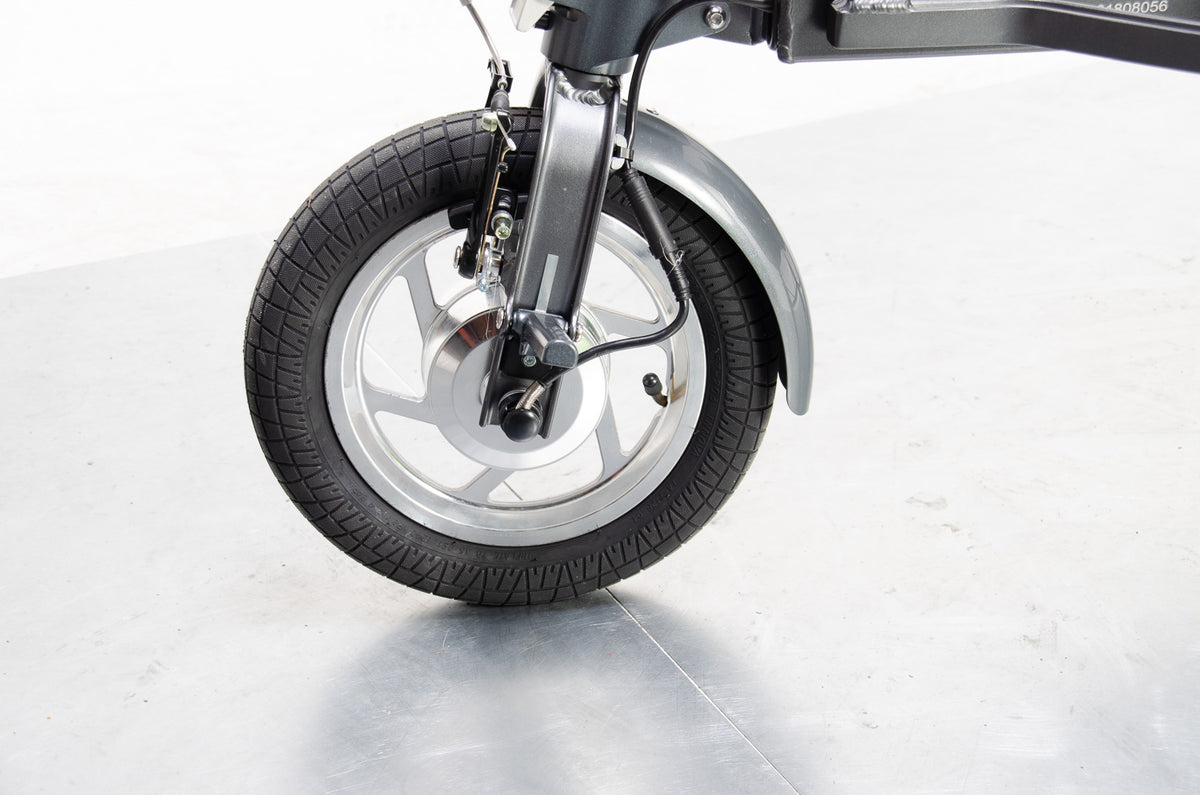 eFOLDI 8mph Lightweight Folding Mobility Scooter