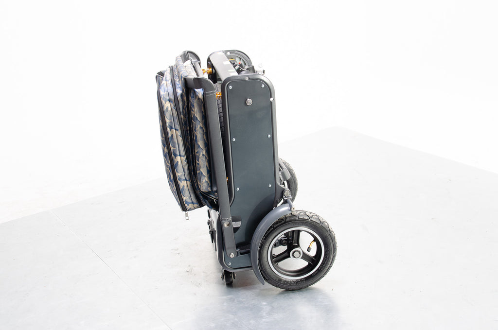 eFOLDI 8mph Lightweight Folding Mobility Scooter
