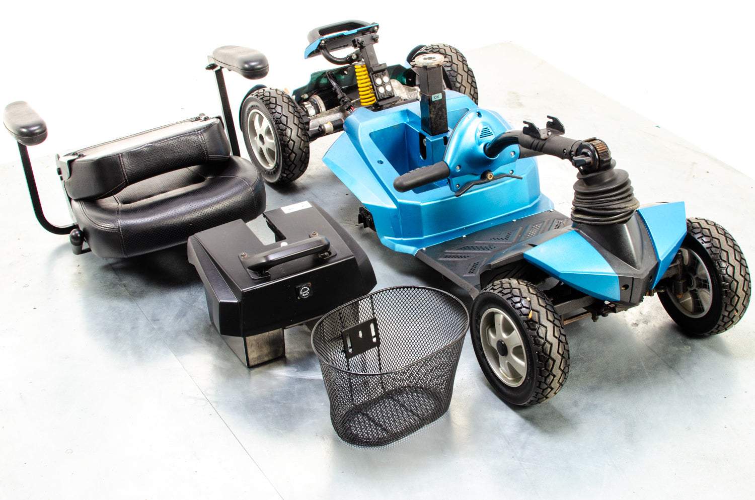 Drive Zen Transportable Mobility Boot Scooter Large Wheels Blue 4mph Solid Tyres Secondary image