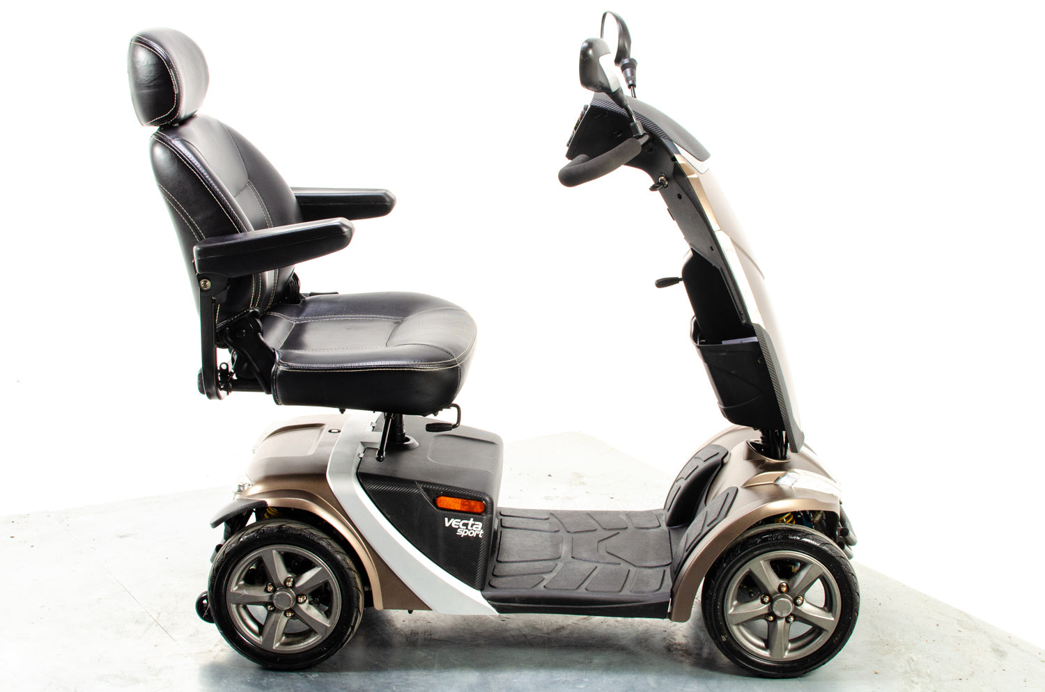 Rascal Vecta Sport Compact Used Electric Mobility Scooter 8mph Max Grip Suspension All-Terrain Bronze