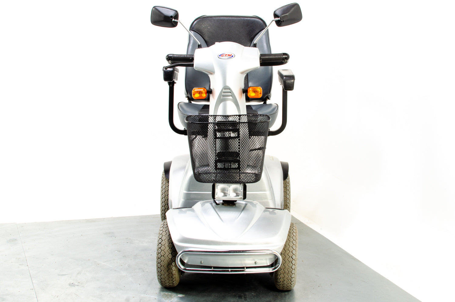 CTM HS-740 Used Mobility Scooter Midsize Pavement Comfy Bariatric Pneumatic Tyres Silver