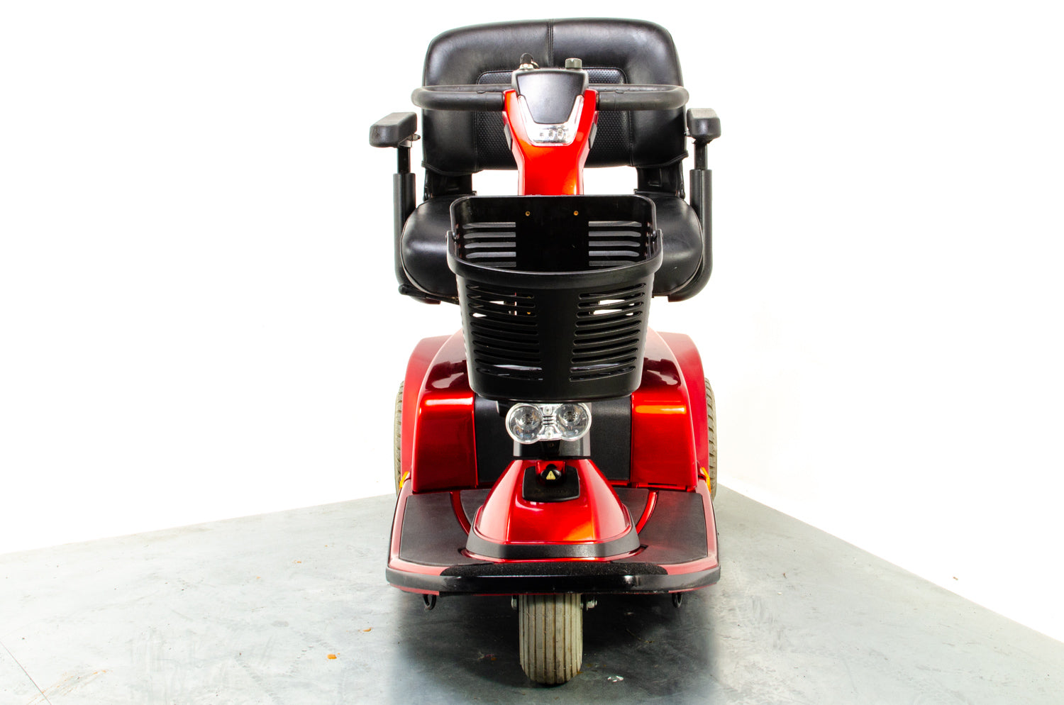 Pride Celebrity X4 Used 3 Wheel Mobility Scooter Trike Comfy Pneumatic Tyres Pavement Secondary image