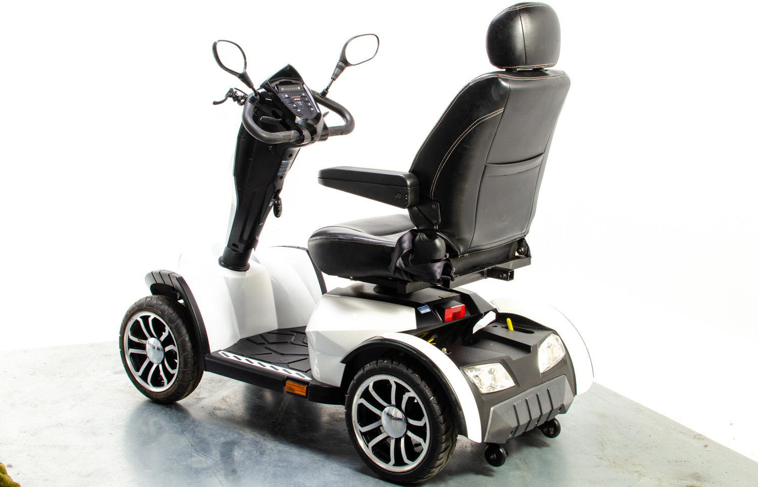 Drive Cobra Used Mobility Scooter 8mph Large All-Terrain Road Legal Captains Seat White