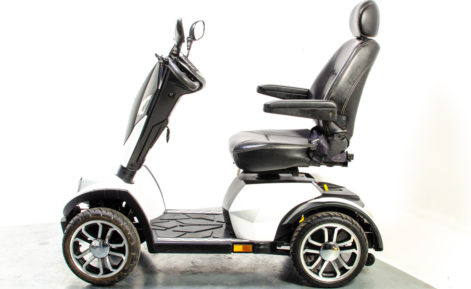 Drive Cobra Used Mobility Scooter 8mph Large All-Terrain Road Legal Captains Seat White