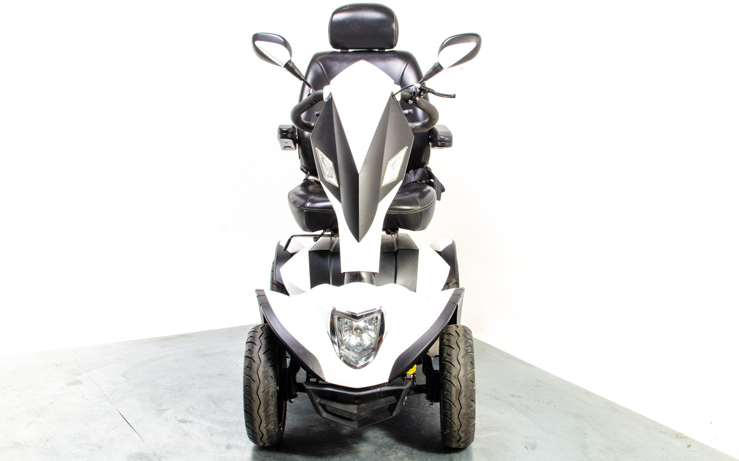 Drive Cobra Used Mobility Scooter 8mph Large All-Terrain Road Legal Captains Seat White Secondary image