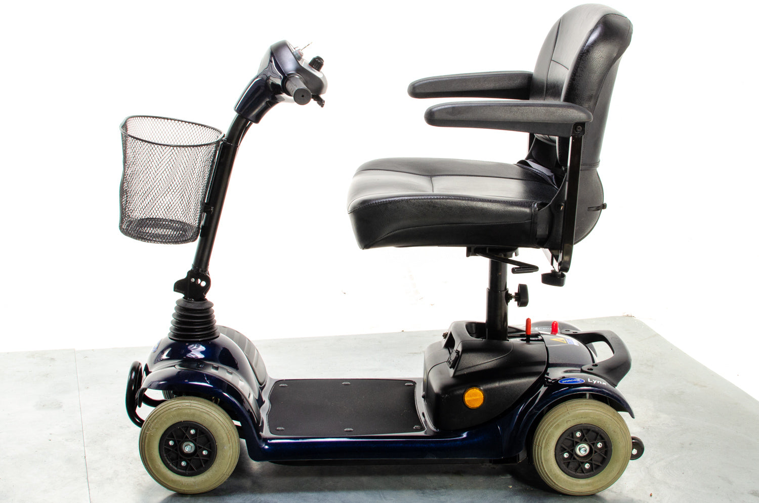 Invacare Lynx Used Mobility Scooter Small Boot Transportable Lightweight Travel Indoor Blue