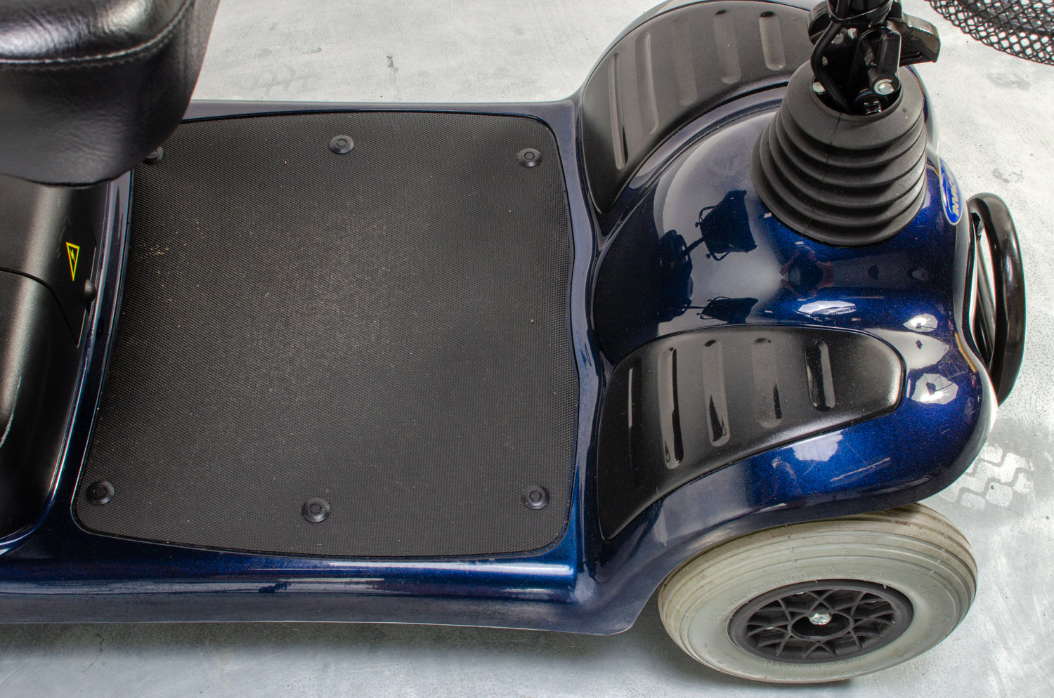 Invacare Lynx Used Mobility Scooter Small Boot Transportable Lightweight Travel Indoor Blue