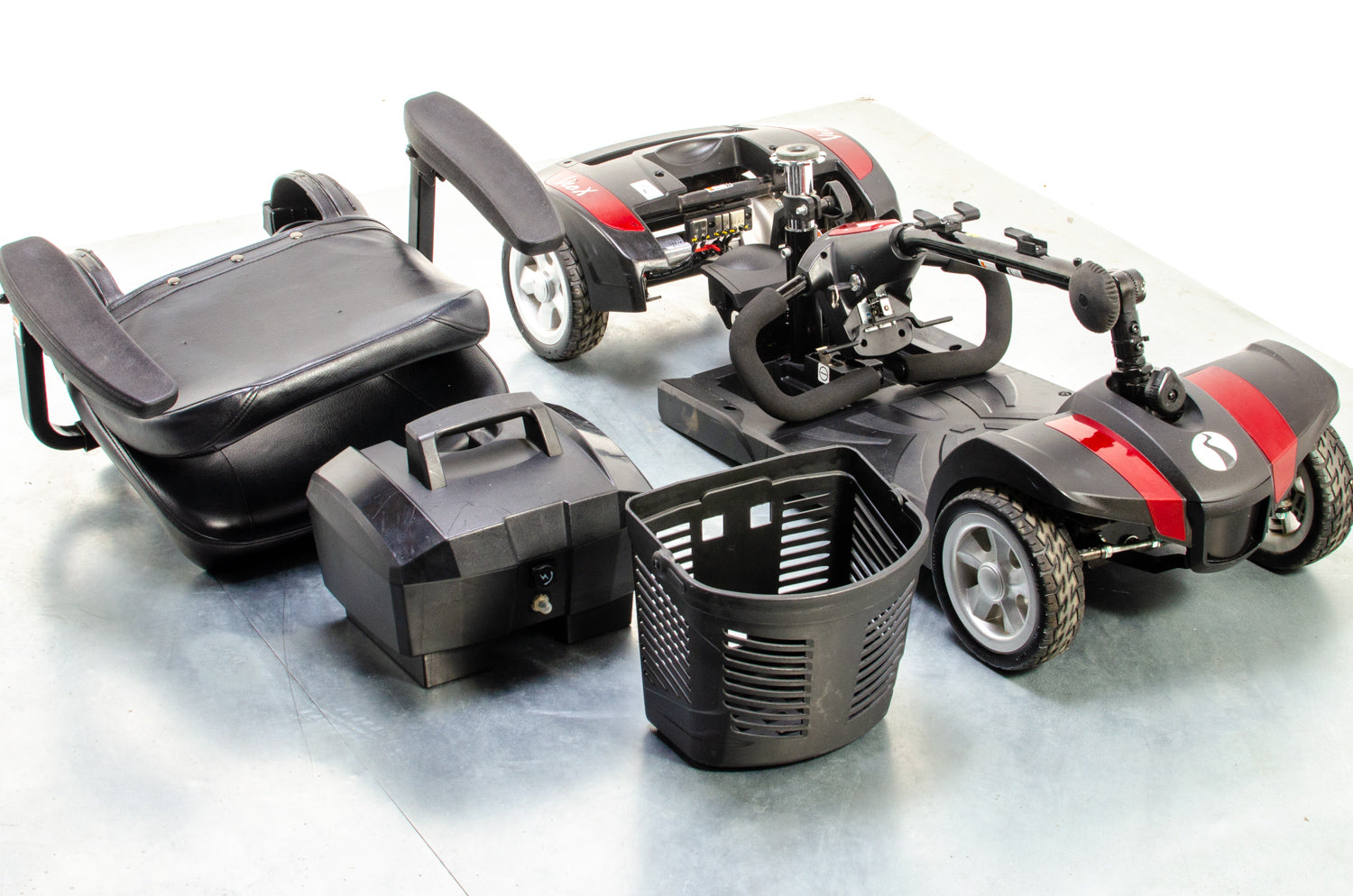 Rascal Veo X Used Electric Mobility Scooter Transportable Lightweight Folding Boot Travel Secondary image