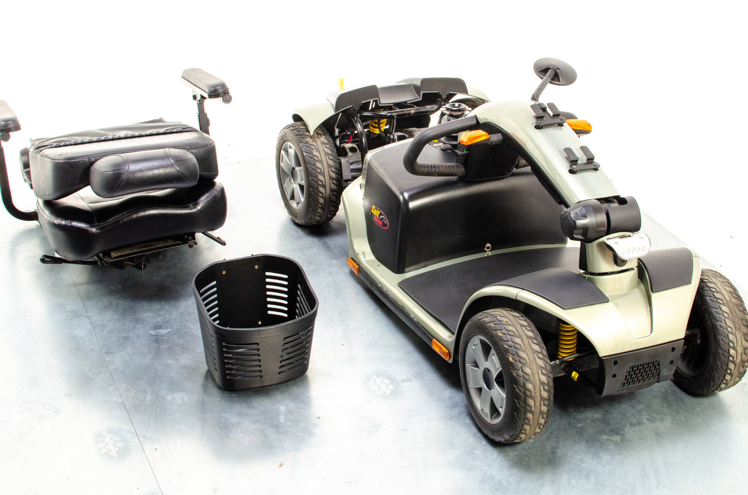 Pride Colt Deluxe Used Electric Mobility Scooter 6mph Transportable Suspension Road Pavement Green Seat Post Suspension Secondary image