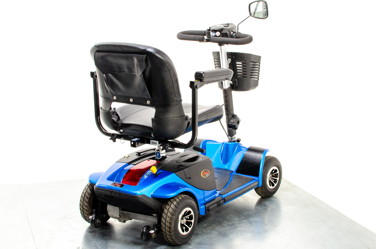 2015 Pride Apex Sprint Used Mobility Scooter 4mph Midsize Pavement Transportable Travel Blue