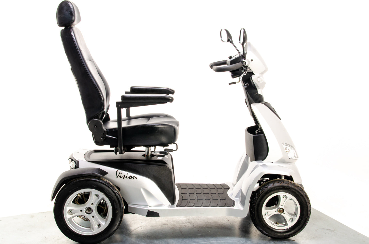 Rascal Vision Used Electric Mobility Scooter 8mph Large All-Terrain Road Legal Silver Pneumatic Tyres 13062