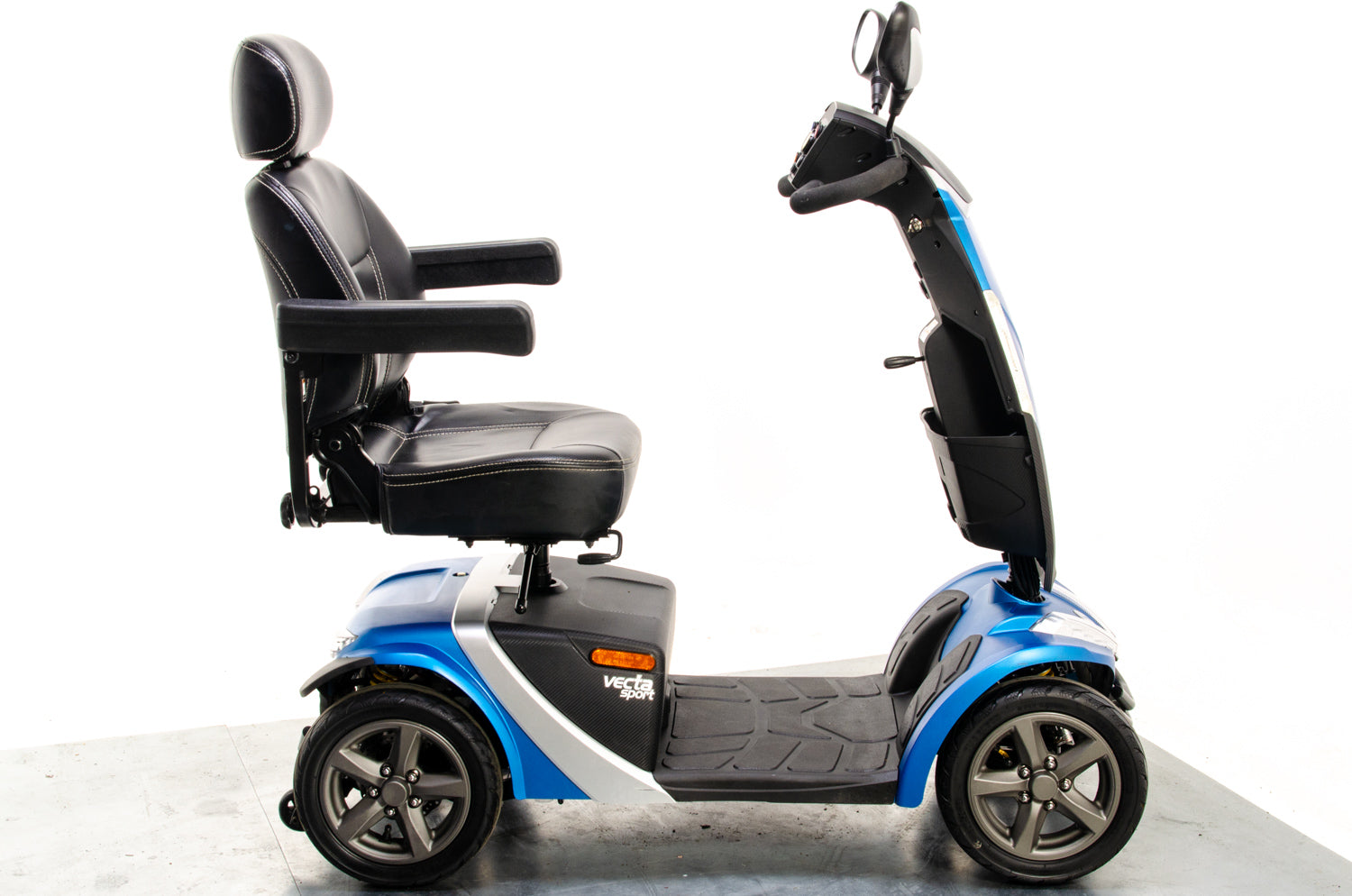 Rascal Vecta Sport Used Electric Mobility Scooter 8mph Suspension Max Grip All-Terrain Road Legal Blue 13319