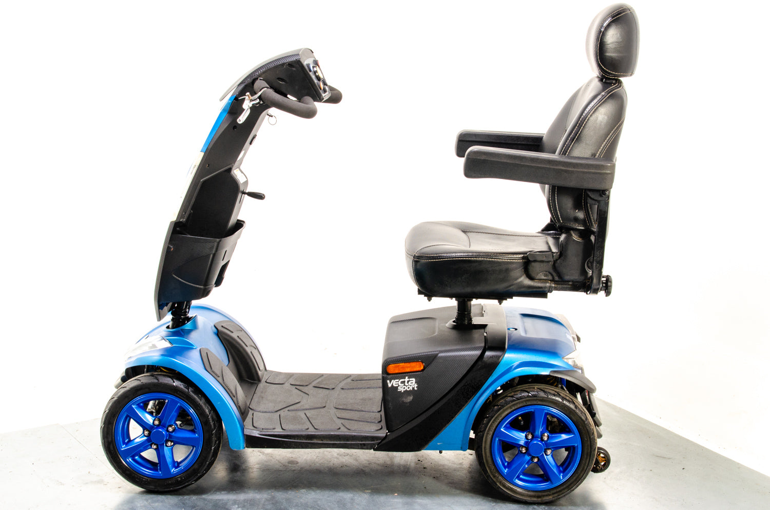 Rascal Vecta Sport Compact Used Electric Mobility Scooter 8mph Max Grip Suspension All-Terrain Road Legal Blue 13318