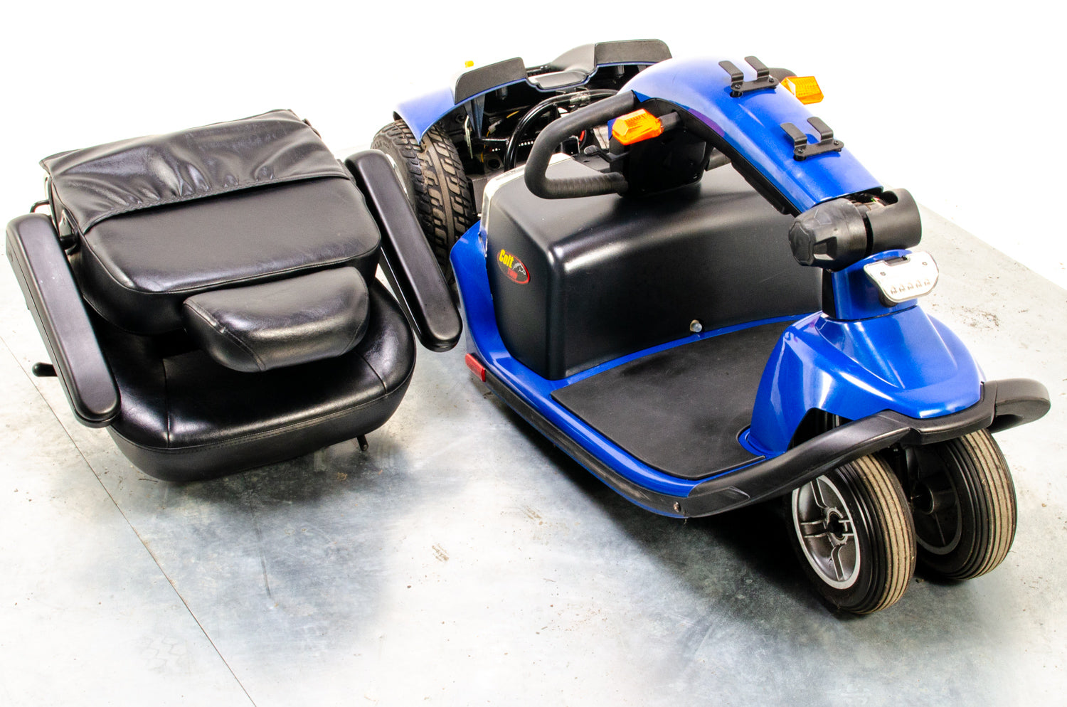 Pride Colt Twin Used Electric Mobility Scoter Transportable Trike Pavement Folding Blue 13272 Secondary image