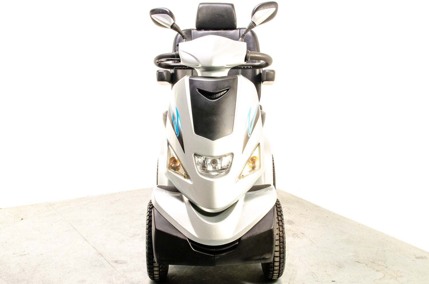 Drive ST6 Used Premium High Output All Terrain Mobility Scooter 35stone Bariatric Invacare Cetus Secondary image