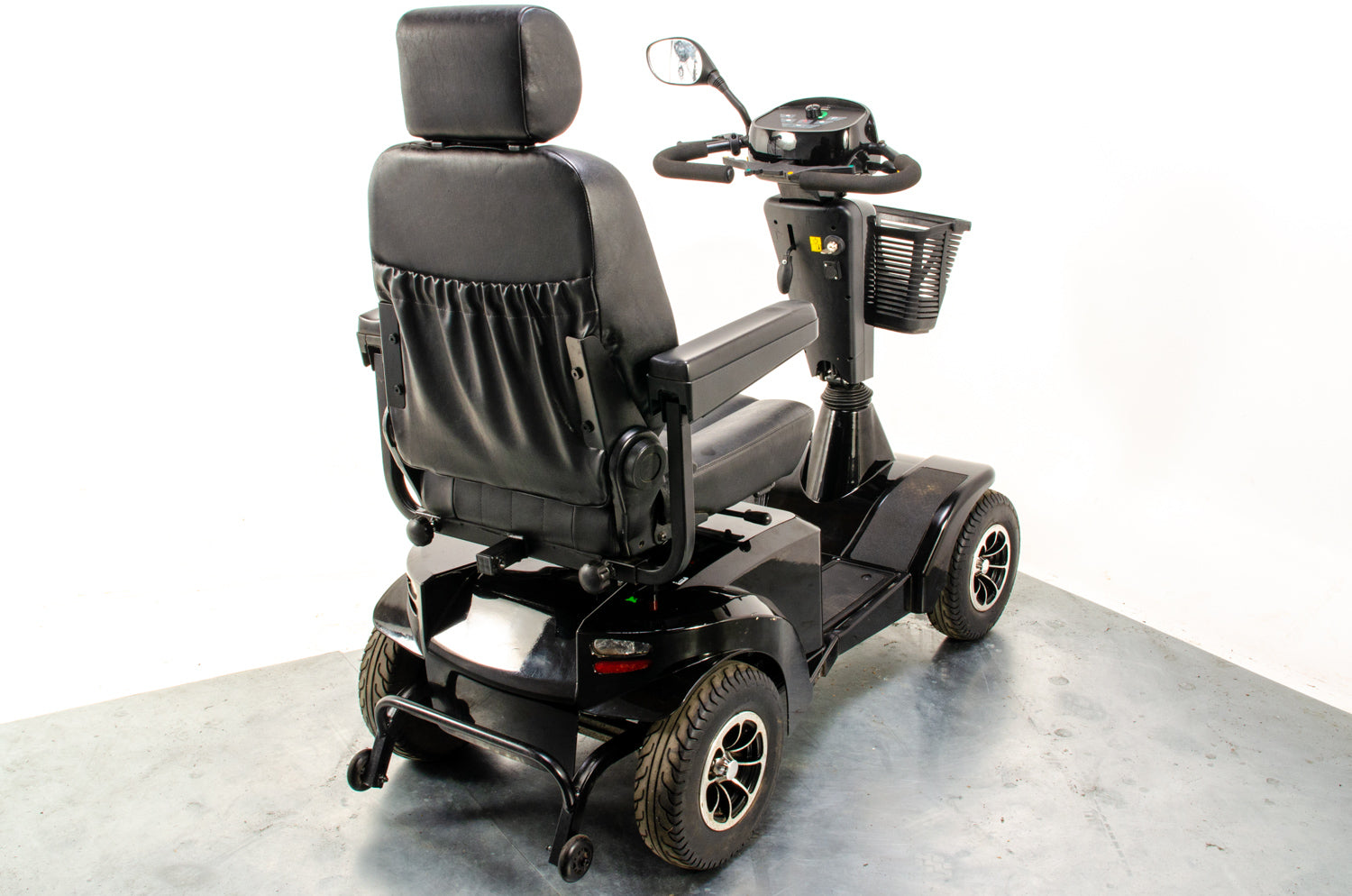 Sterling S700 Used Mobility Scooter Large 8mph All-Terrain Sunrise Medical Black 13086