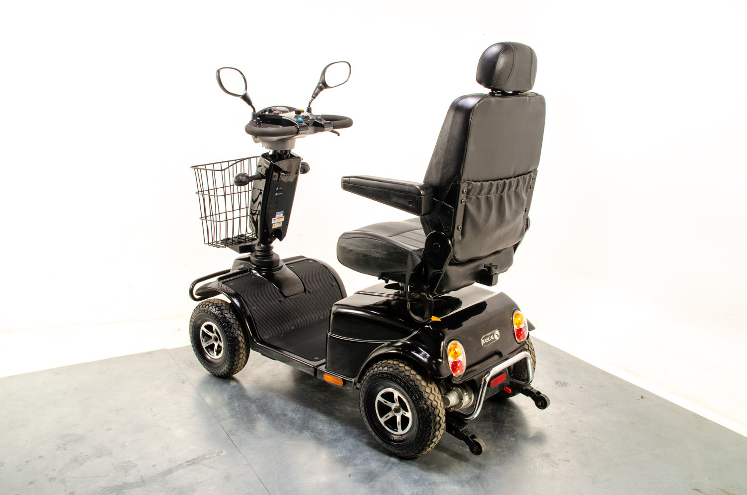 Rascal Pioneer Used Electric Mobility Scooter 8mph All-Terrain Suspension Off-Road Black 13367