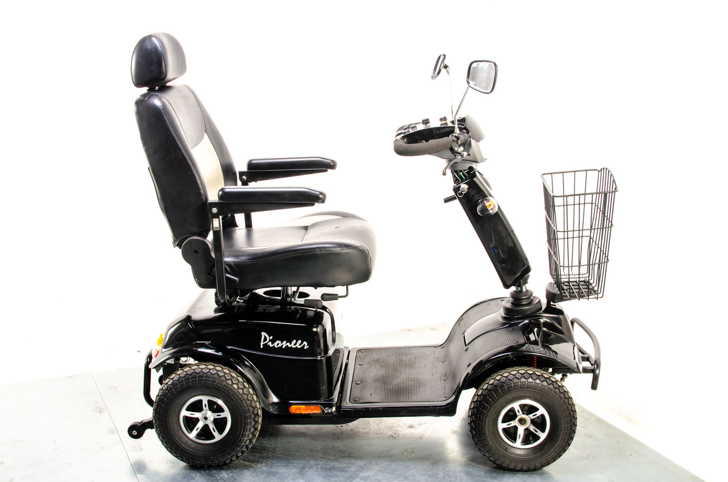 Rascal Pioneer Used Electric Mobility Scooter 8mph All-Terrain Suspension Off-Road Black 13407