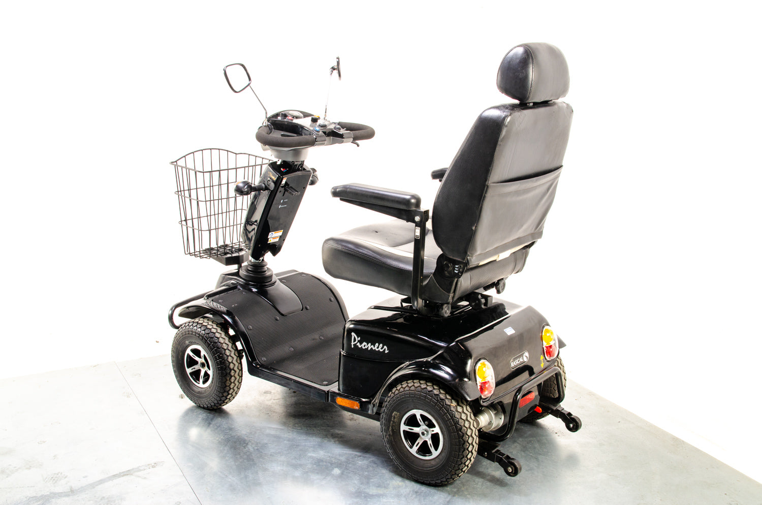 Rascal Pioneer Used Electric Mobility Scooter 8mph All-Terrain Suspension Off-Road Black 13407