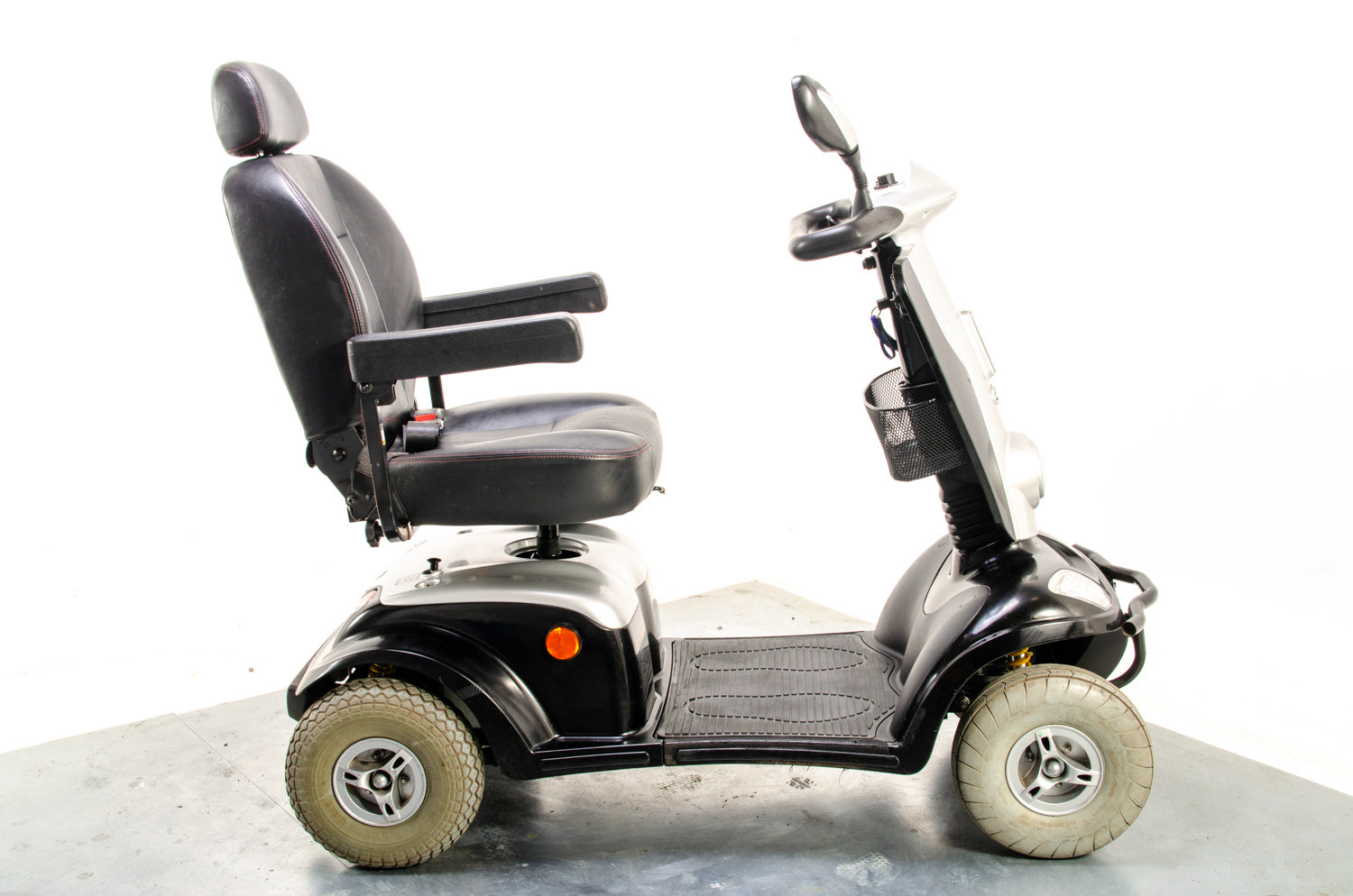 Kymco Maxi Off-Road All-Terrain Used Mobility Scooter 8mph Large Road Legal Black Silver Secondary image