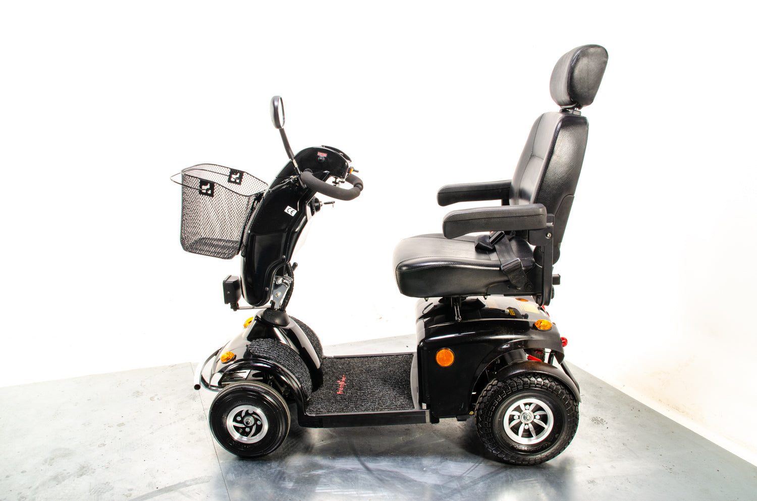 Freerider Mayfair 8 Deluxe All-Terrain Used Mobility Scooter 8mph Black Suspension Solid Road Pavement