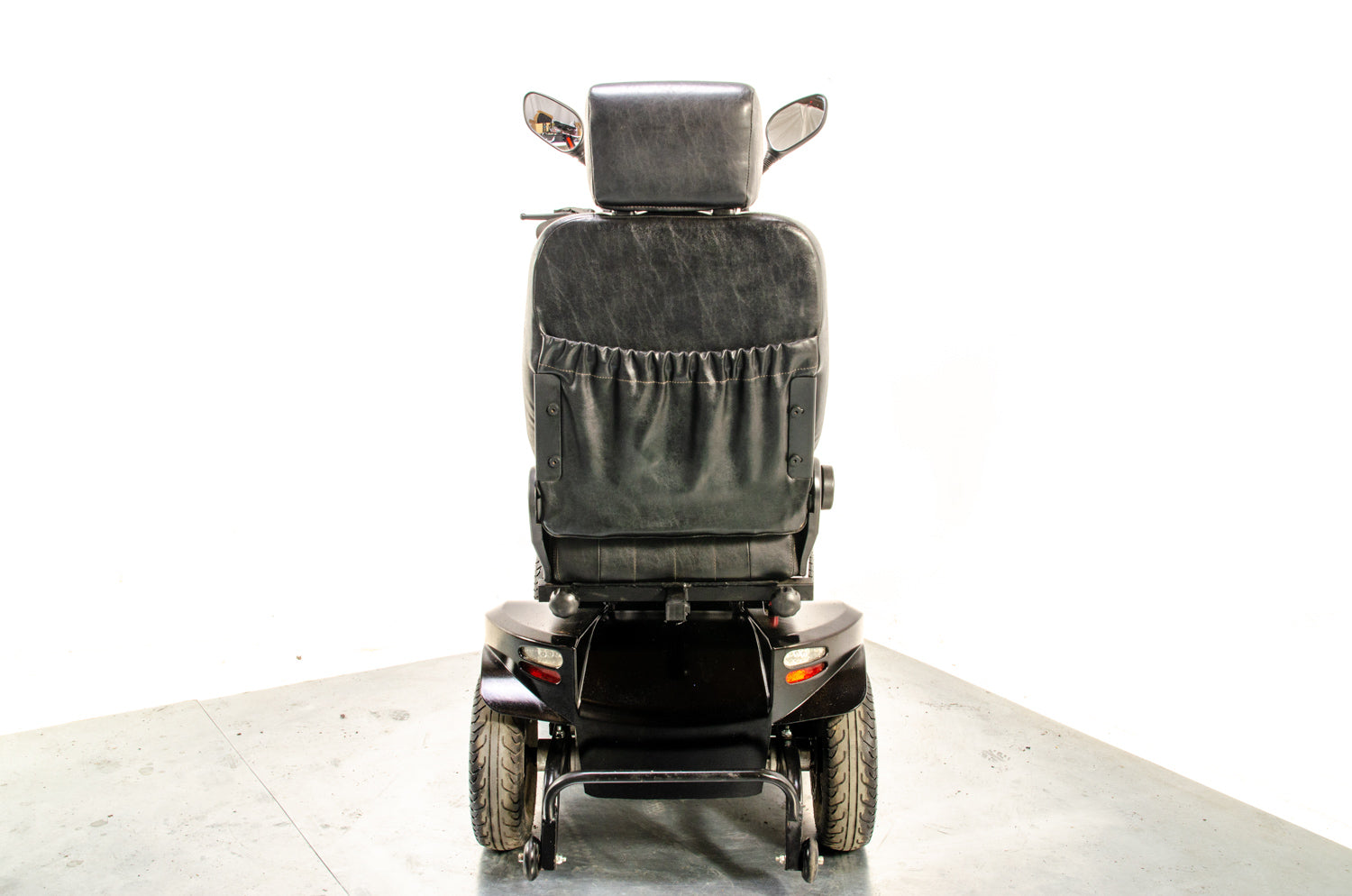 Sterling S700 All-Terrain Off-Road Used Mobility Scooter Large 8mph Sunrise Medical Black 13525