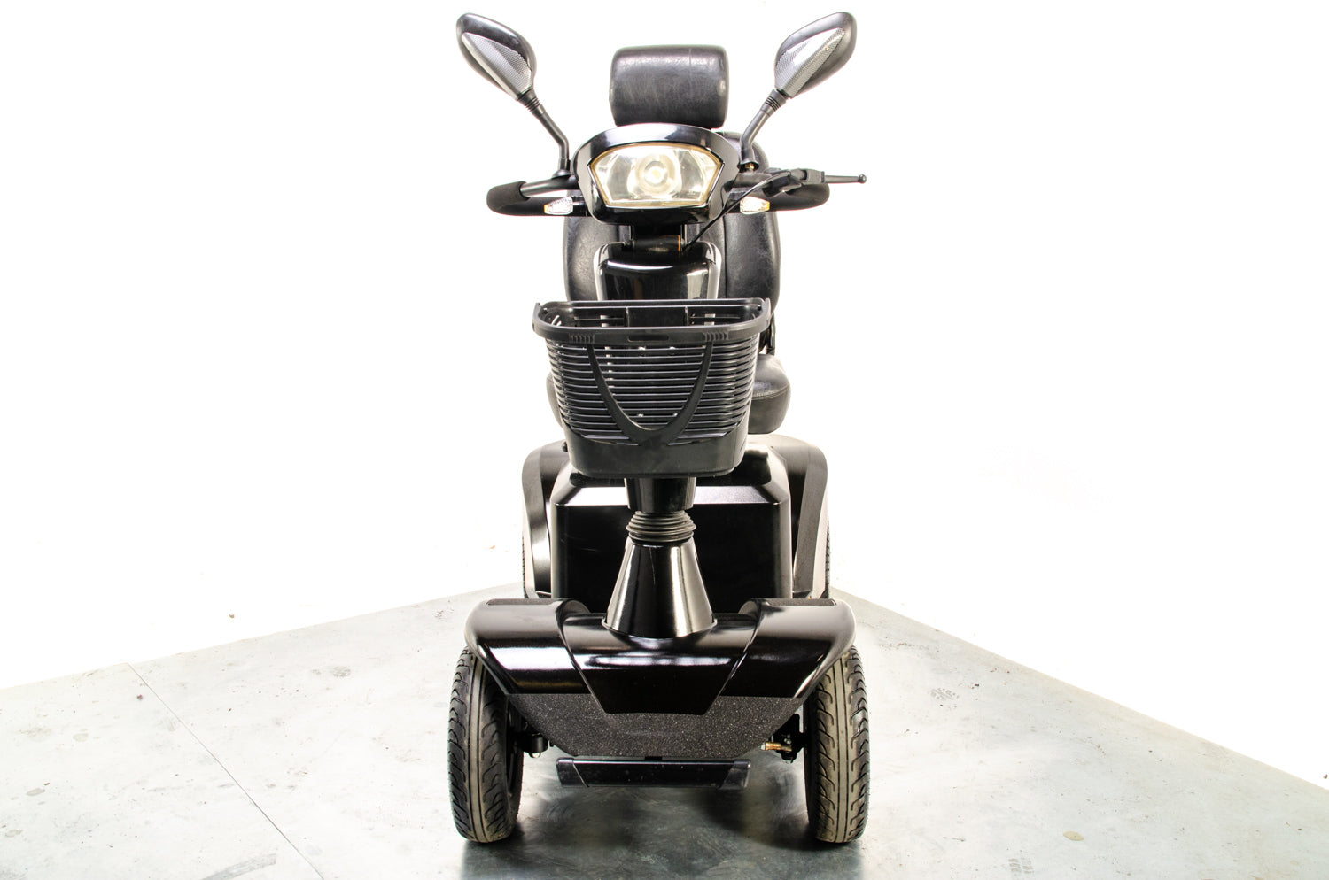 Sterling S700 All-Terrain Off-Road Used Mobility Scooter Large 8mph Sunrise Medical Black 13525 Secondary image