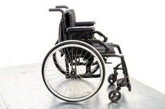 Veloce T700 high-tensile strength carbon fiber Active Folding Wheelchair lightweight ex-demo
