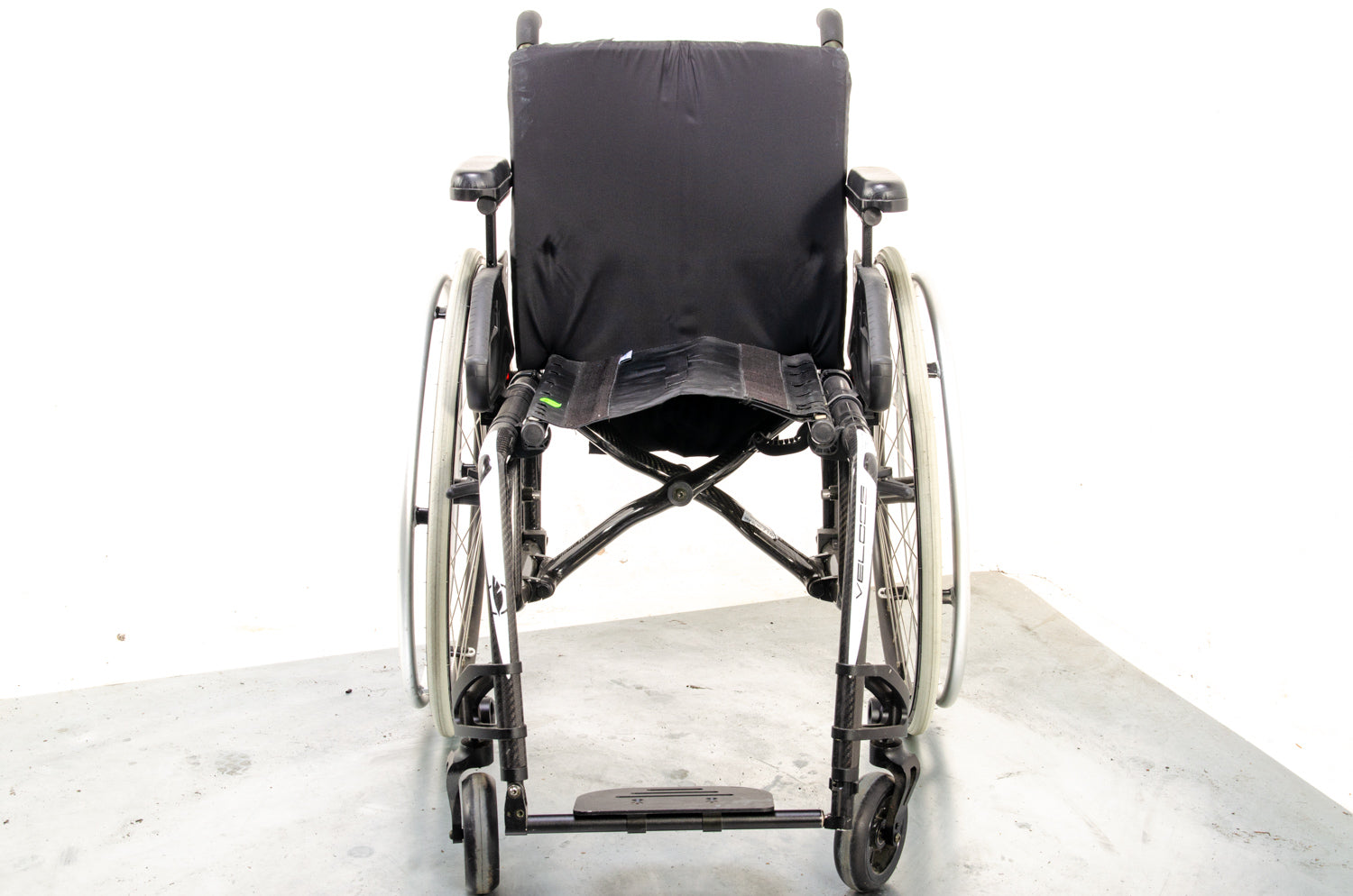 Veloce T700 high-tensile strength carbon fiber Active Folding Wheelchair lightweight ex-demo Secondary image