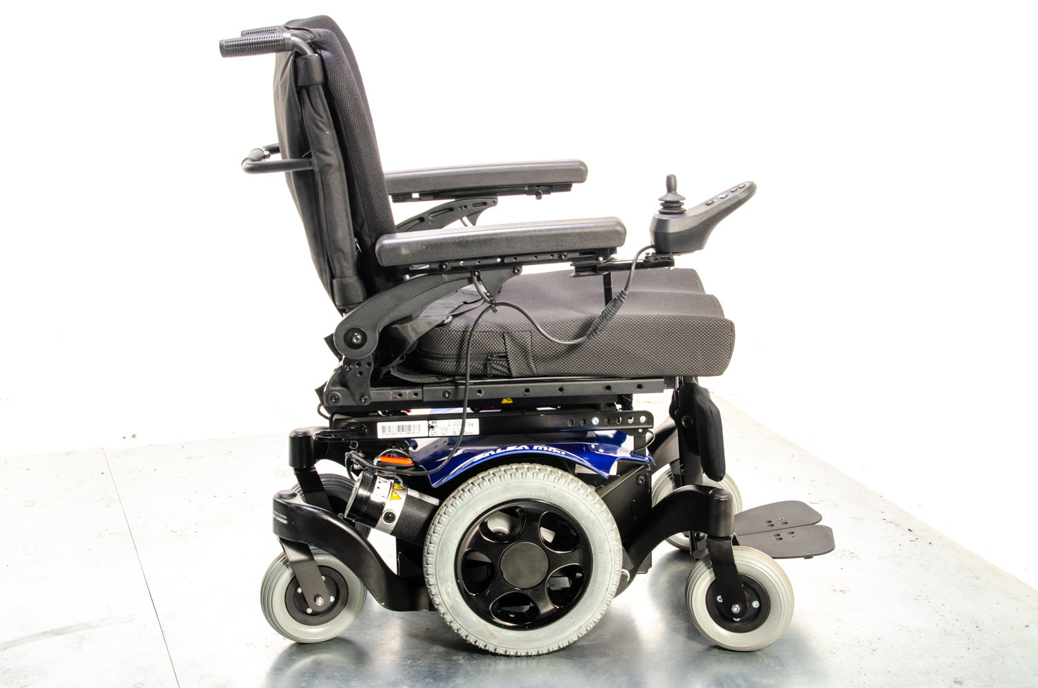 New Quickie Salsa M2 Mini Electric Wheelchair Powerchair Tilt Power Sunrise Medical MWD