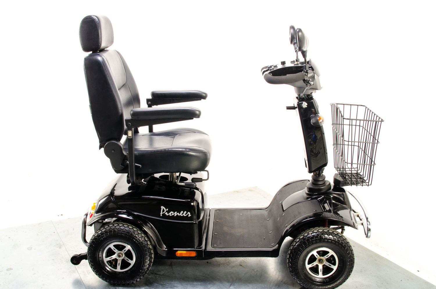 Rascal Pioneer Used Electric Mobility Scooter 8mph All-Terrain Suspension Off-Road Black 03547