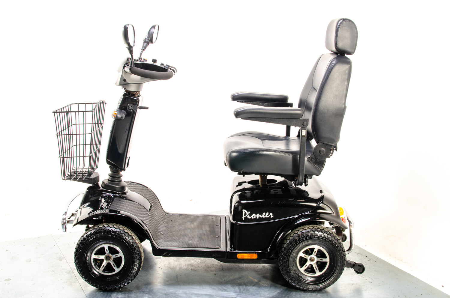 Rascal Pioneer Used Electric Mobility Scooter 8mph All-Terrain Suspension Off-Road Black 03547