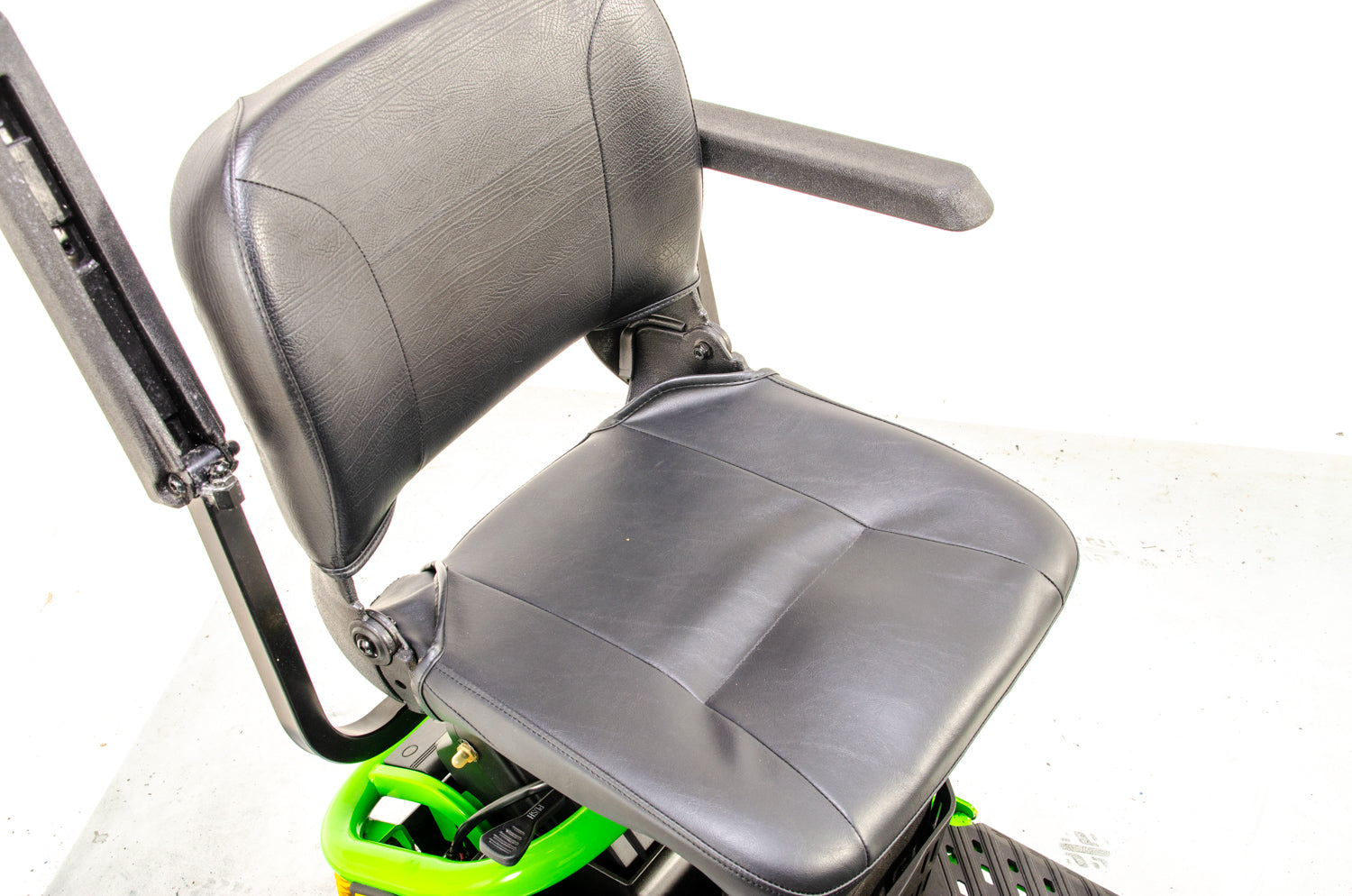 Monarch Mini 4 Plus Used Mobility Scooter Small Transportable Pneumatic Tyres Parks Green 13375