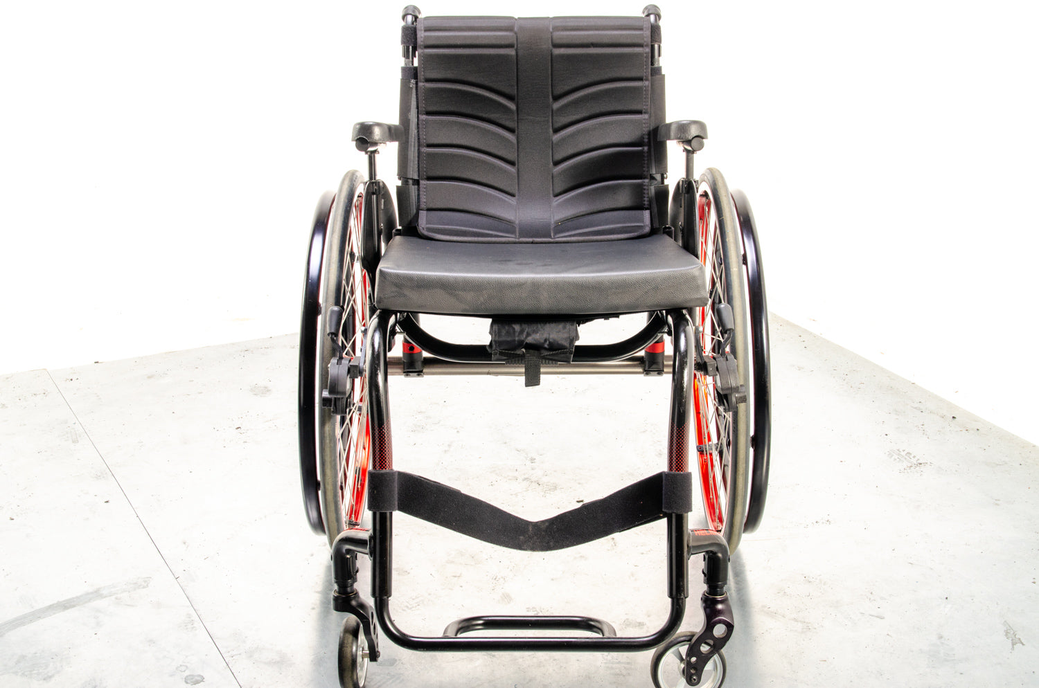 QUICKIE Helium Ultra Lightweight Rigid Wheelchair Active Sunrise Medical Ex-Demo