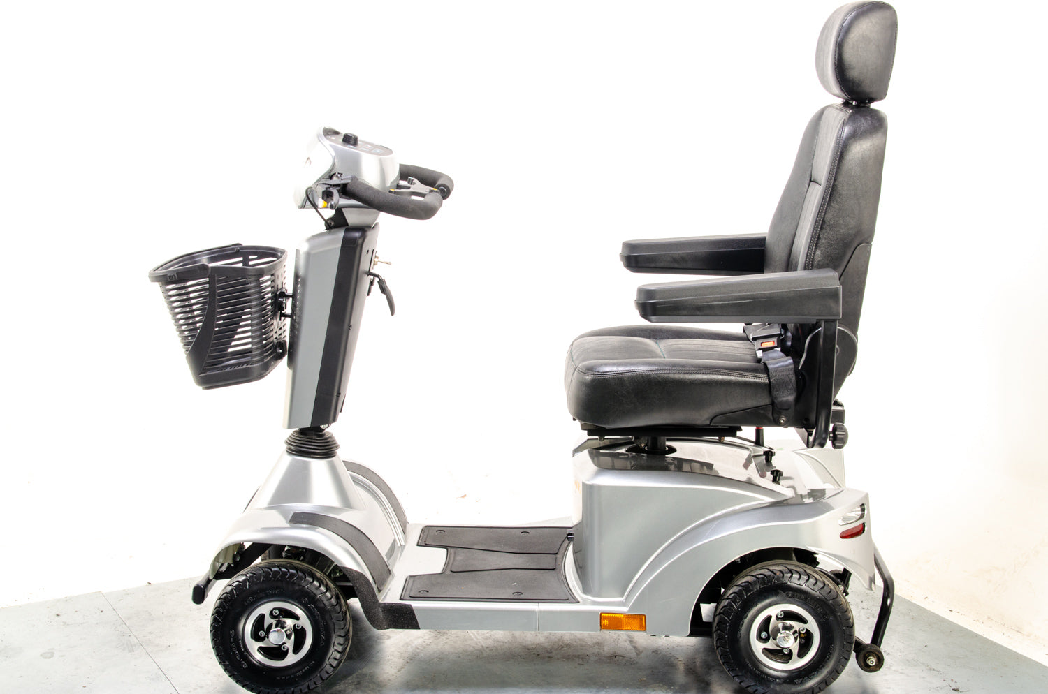 Sunrise Medical Sterling S400 Used Mobility Scooter Silver Midsize Pneumatic Pavement 13544