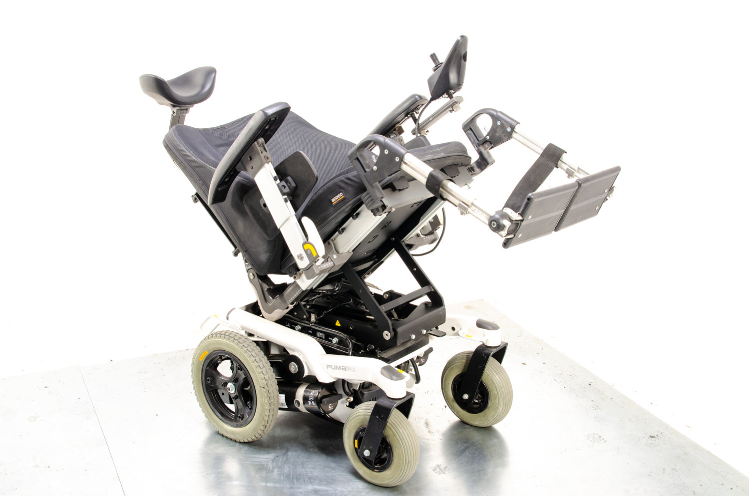 Puma 20 Electric Wheelchair Powerchair Used Power Tilt White RWD Handicare Secondary image