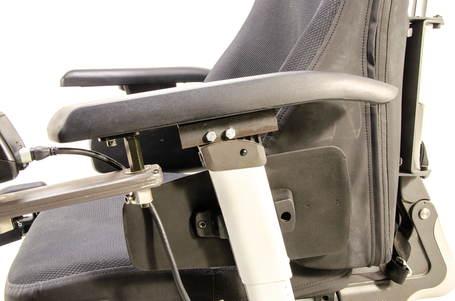 Puma 20 Electric Wheelchair Powerchair Used Power Tilt White RWD Handicare