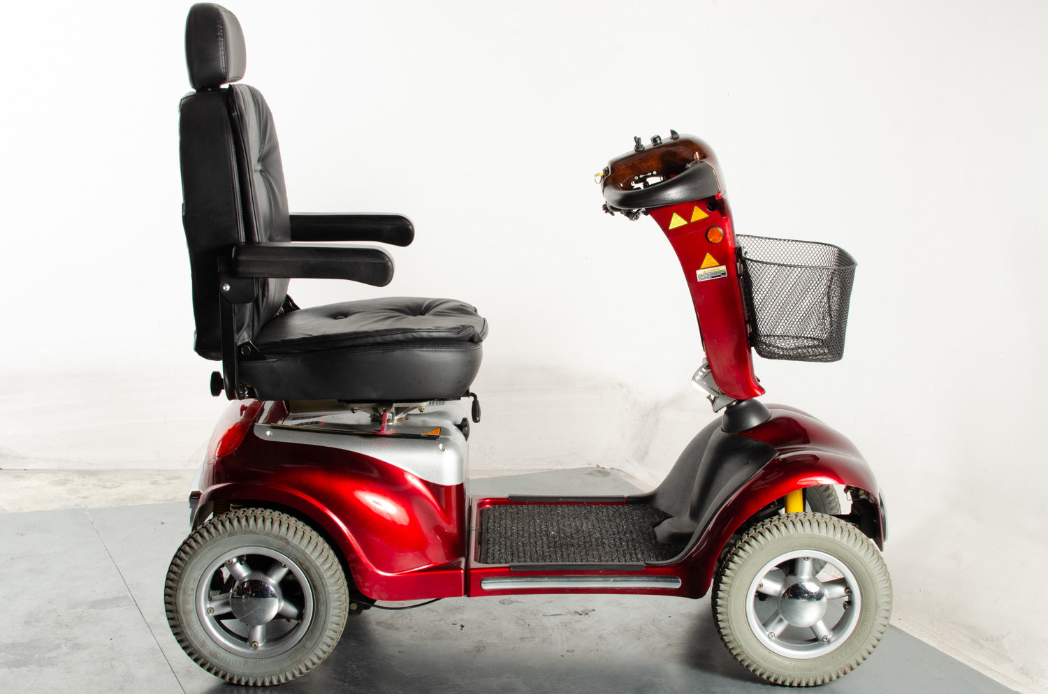 Shoprider Cordoba Off-Road All-Terrain Used Mobility Scooter Large 8mph Roma Red 12194