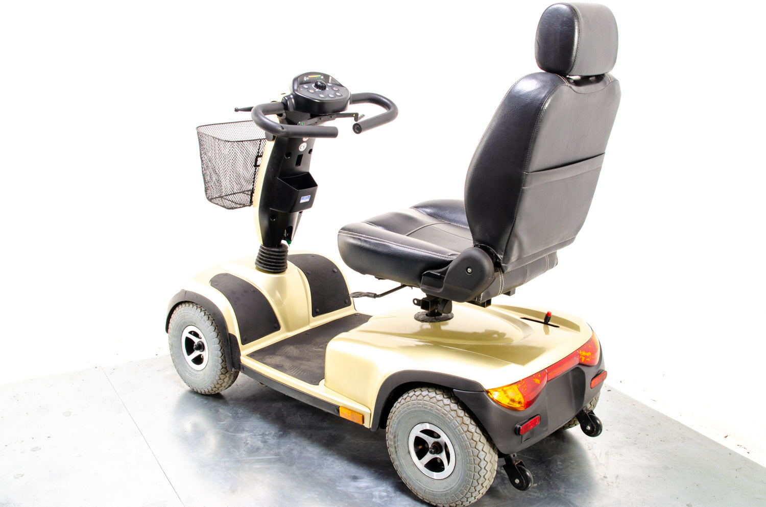 Invacare Comet Used Mobility Scooter 8mph Large All-Terrain Off-Road Comfort Gold