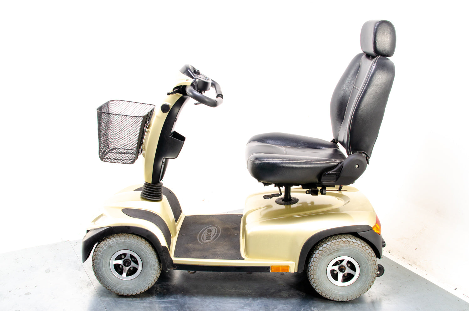 Invacare Comet Used Mobility Scooter 8mph Large All-Terrain Off-Road Comfort Gold