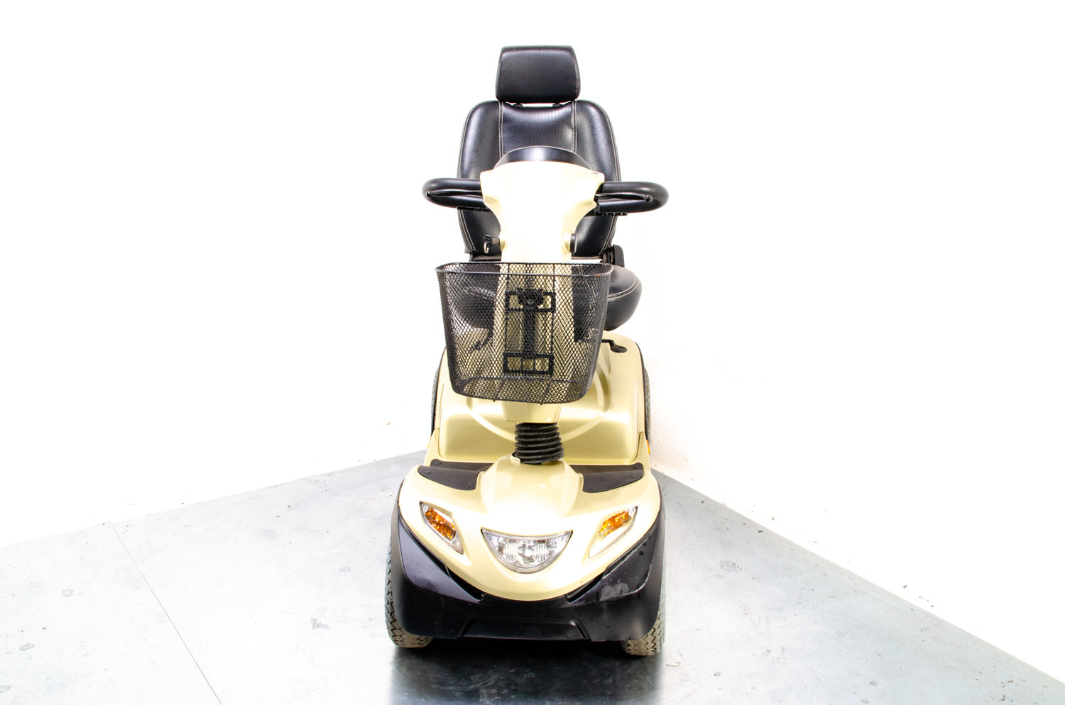 Invacare Comet Used Mobility Scooter 8mph Large All-Terrain Off-Road Comfort Gold