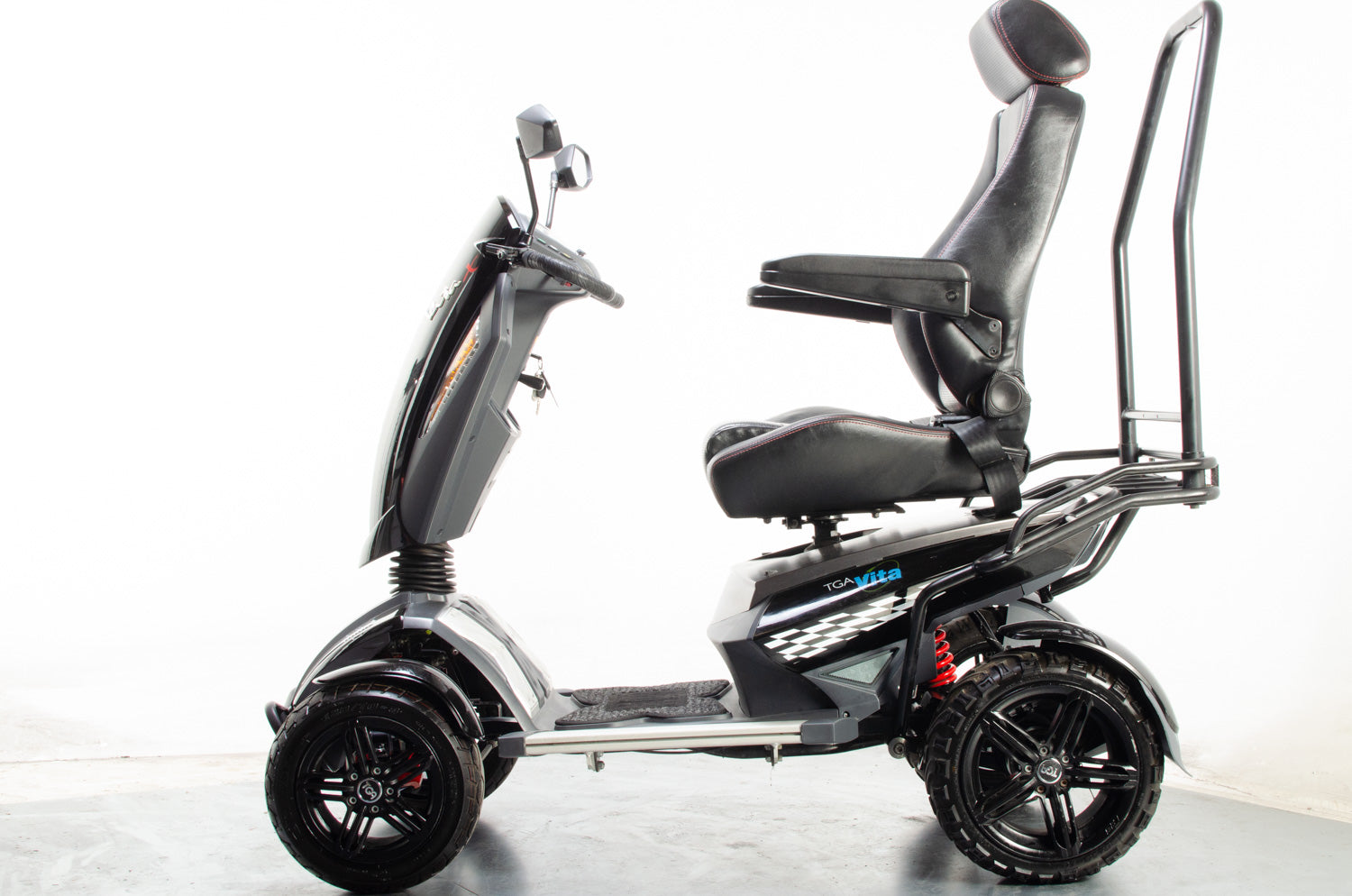 2015 TGA Vita X 8mph Ultimate Large All Terrain Mobility Scooter in Black