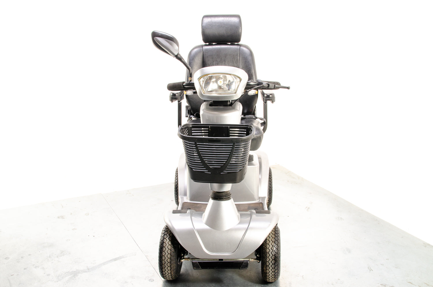 Sterling S425 Used Mobility Scooter All-Terrain 8mph Midsize Pneumatic Pavement 13979 Secondary image