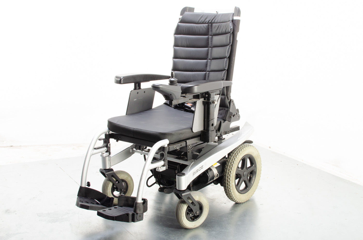 Van Os Medical Excel Airide B-Ace Used Electric Wheelchair Powerchair RWD Pneumatic Silver