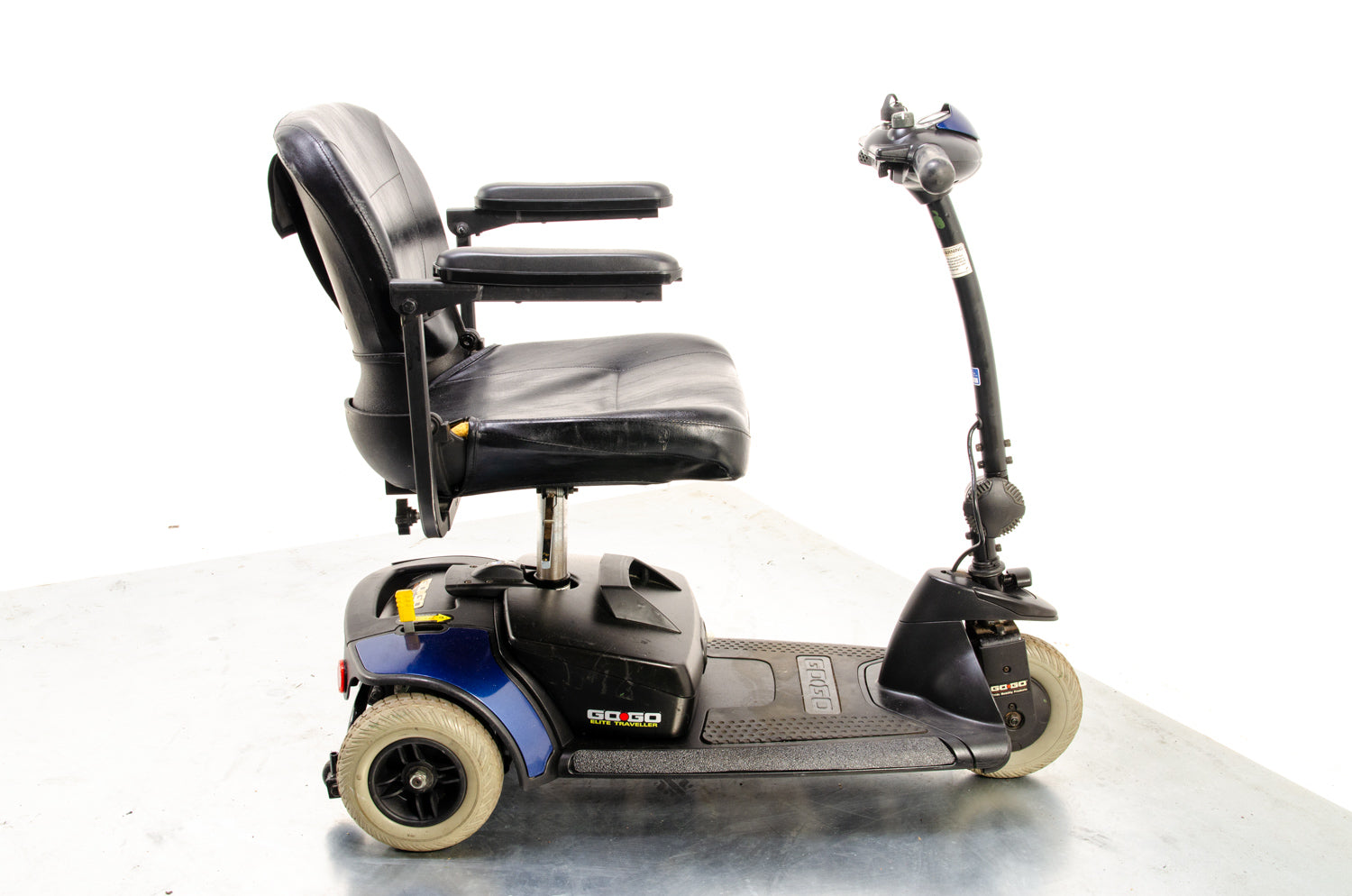 Pride Go-Go Elite Traveller LX 3 Used Mobility Scooter Boot Lightweight Travel Transportable Blue 13558 Secondary image