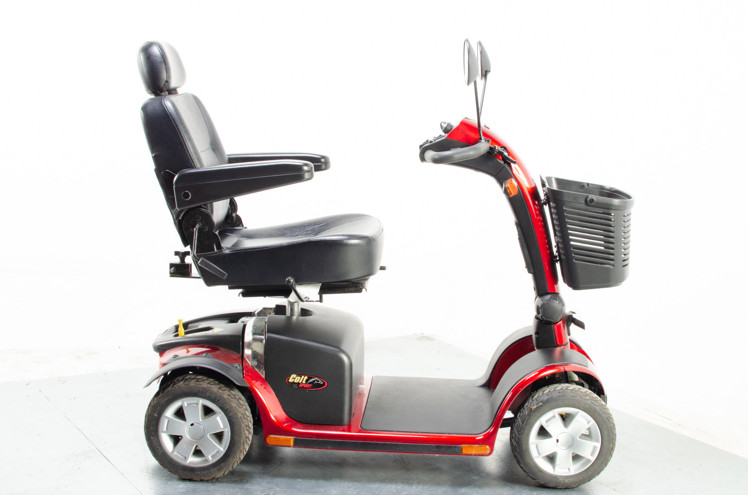 2016 Pride Colt Sport 8mph Mid Size Transportable Mobility Boot Scooter in Red