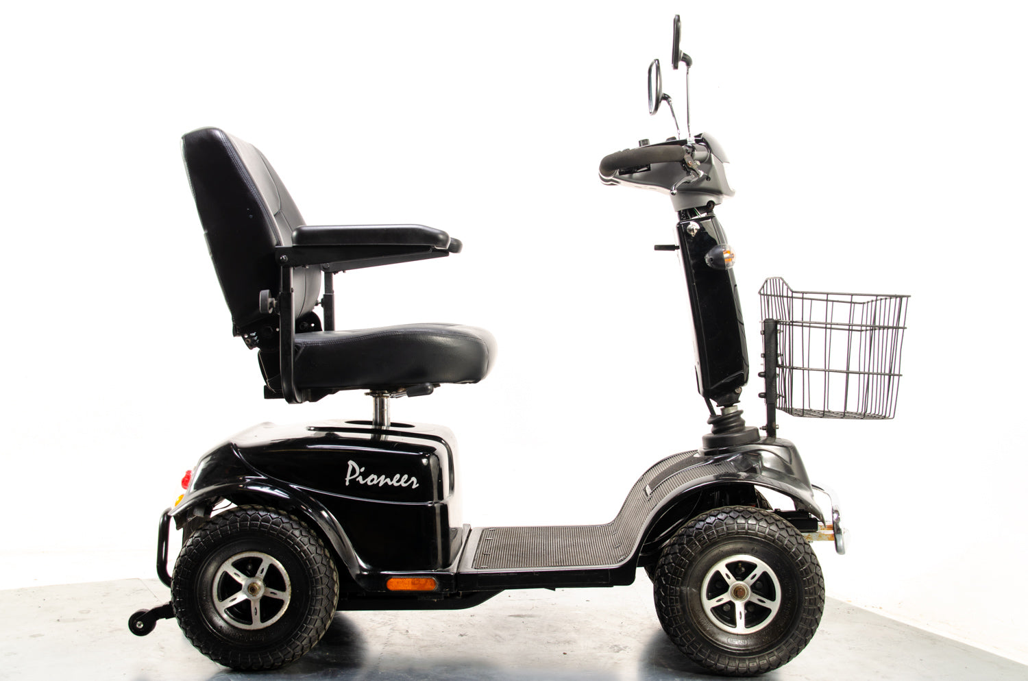 Rascal Pioneer Used Electric Mobility Scooter 8mph All-Terrain Suspension Off-Road Black 13997 Secondary image