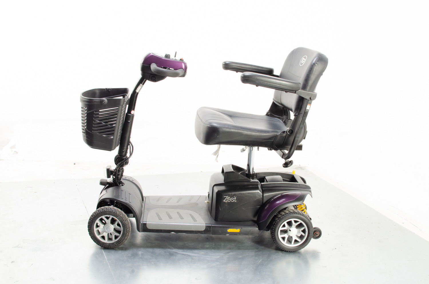 TGA Zest 4mph Small Transportable 18Ah (22Ah Upgrade) Purple