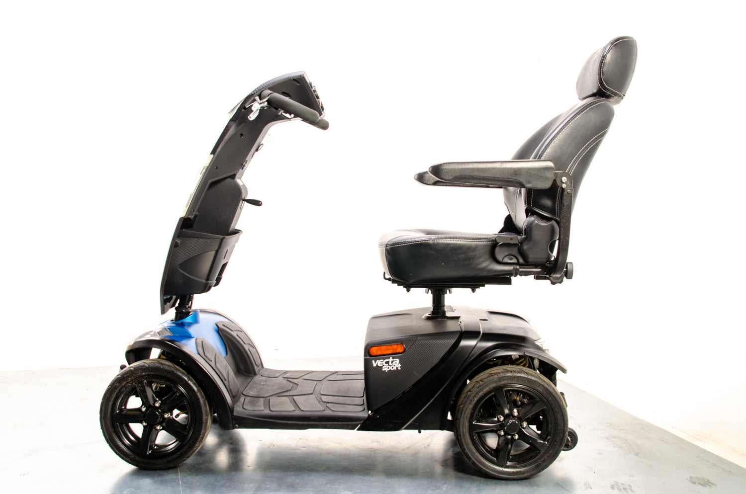 Rascal Vecta Sport All-Terrain Off-Road Used Electric Mobility Scooter 8mph Suspension Max Grip Road Legal Blue