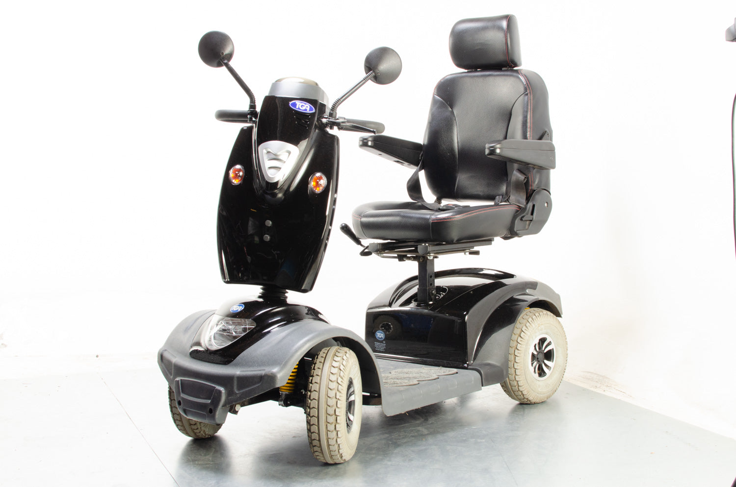 2015 TGA Mystere in Black - 8mph - Batteries 35ah or 50ah